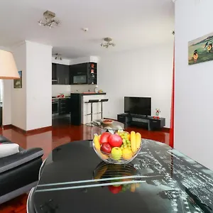 parede-flats.hotels-lisbon-portugal.com/