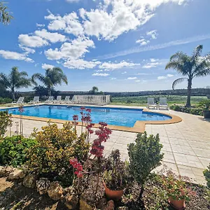  Сasa de vacaciones Quinta Do Bravo - Swimming Pool - By Bedzy